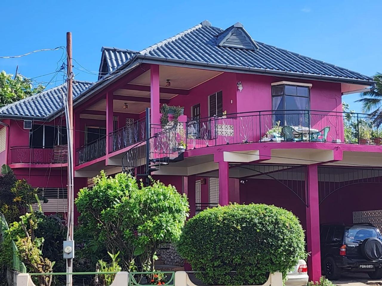 The Seaside Garden Guesthouse Buccoo Екстериор снимка
